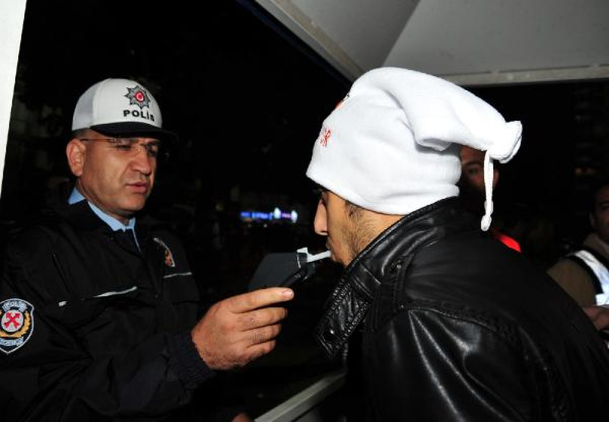 Trafik Cezaları Bu Geceden İtibaren Artıyor! 0.50 Promil, 876 Lira Oldu