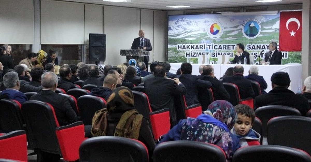 AK Parti Heyeti Hakkari\'de
