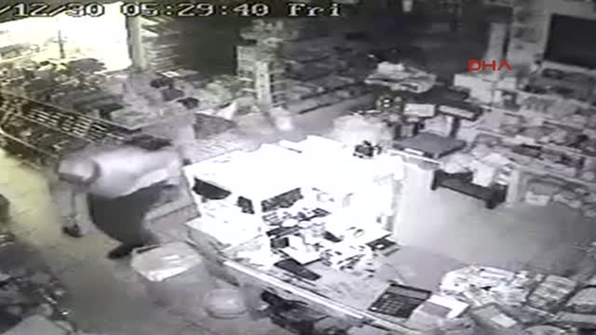 Alanya Maskeli Market Hırsızı