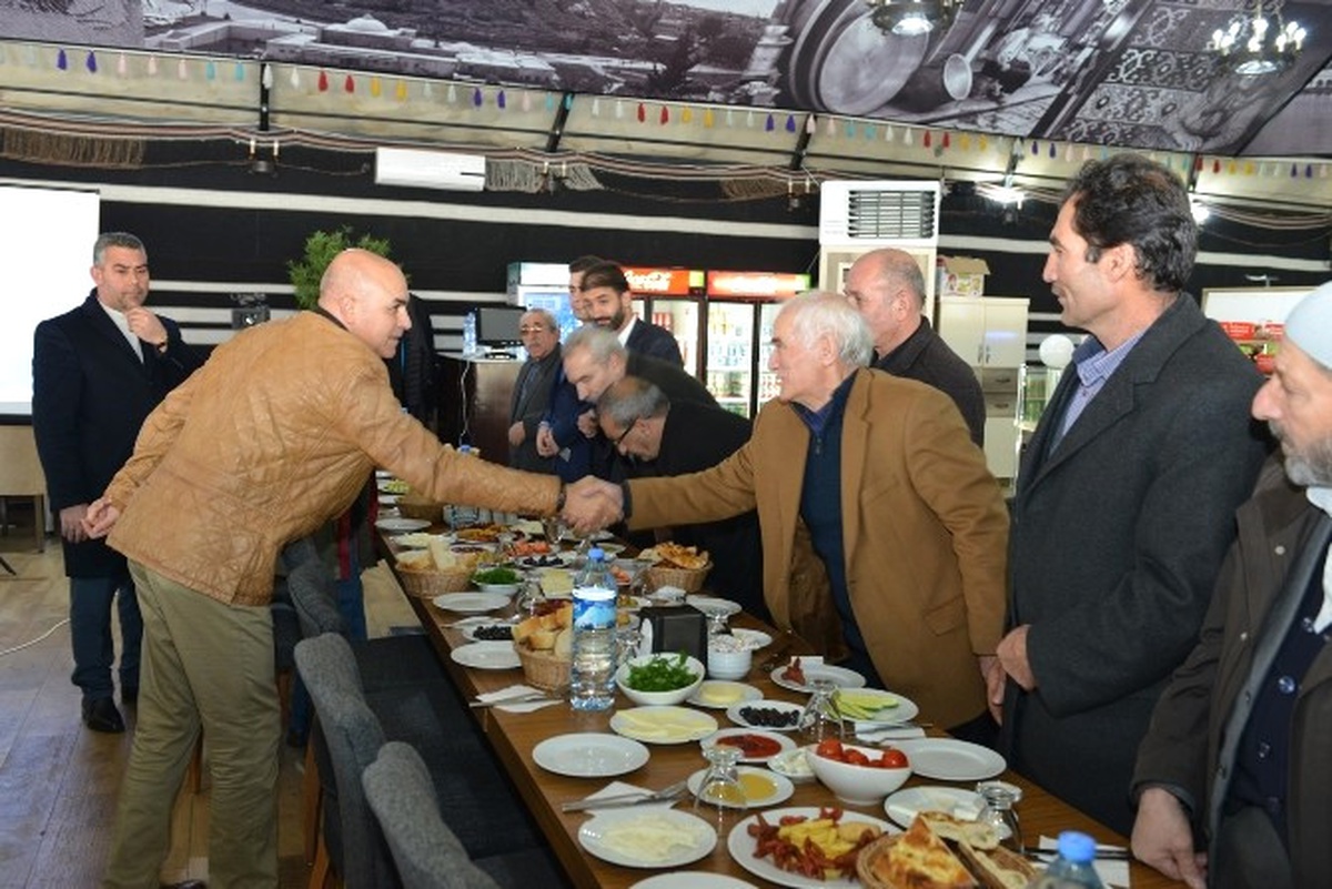 Ali Korkut, Mahalle Muhtarlarıyla Bir Araya Geldi