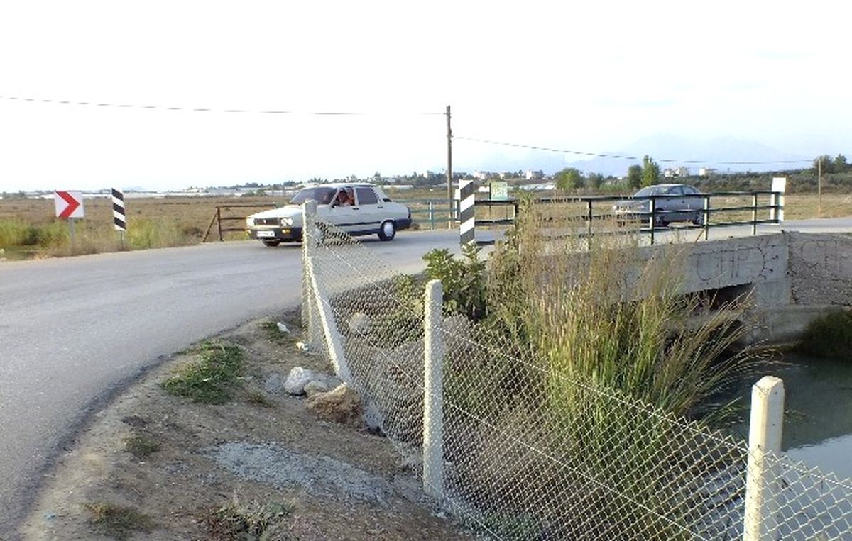 Antalya\'da Trafik Kazası: 1 Ölü