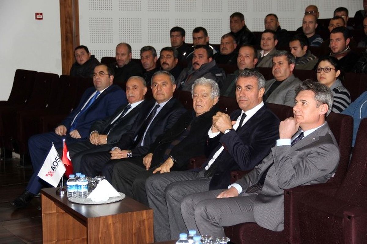 Aosb\'den Kıdemli Personele Plaket