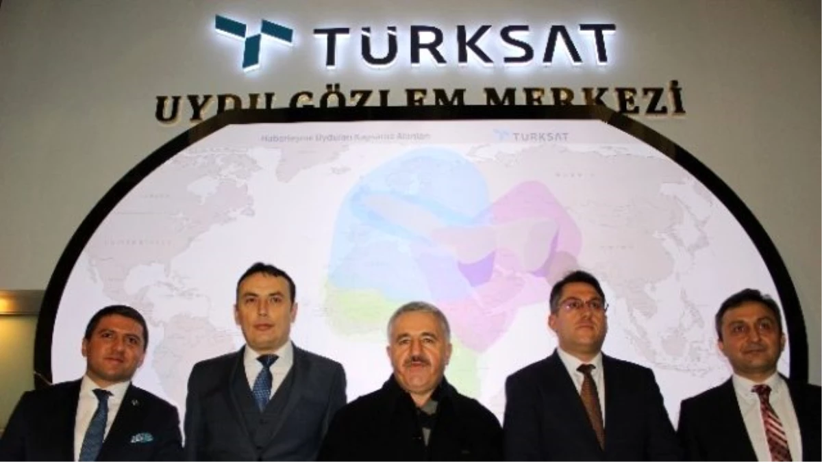 Bakan Arslan, Türksat Çalışanlarının Yeni Yılını Kutladı