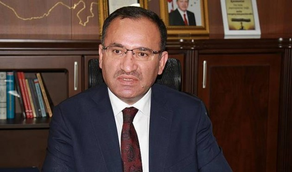 Bakan Bozdağ\'dan Sosyal Medya Uyarısı