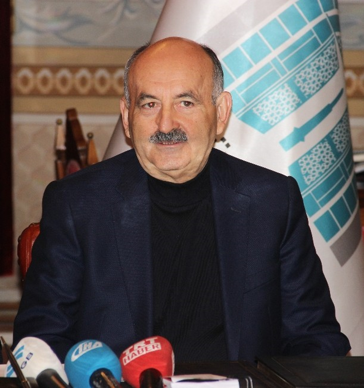 Bakan Müezzinoğlu: "Kaç Tane Emekli Varsa Her Emeklimiz Mutlaka Promosyonunu Alacaktır"