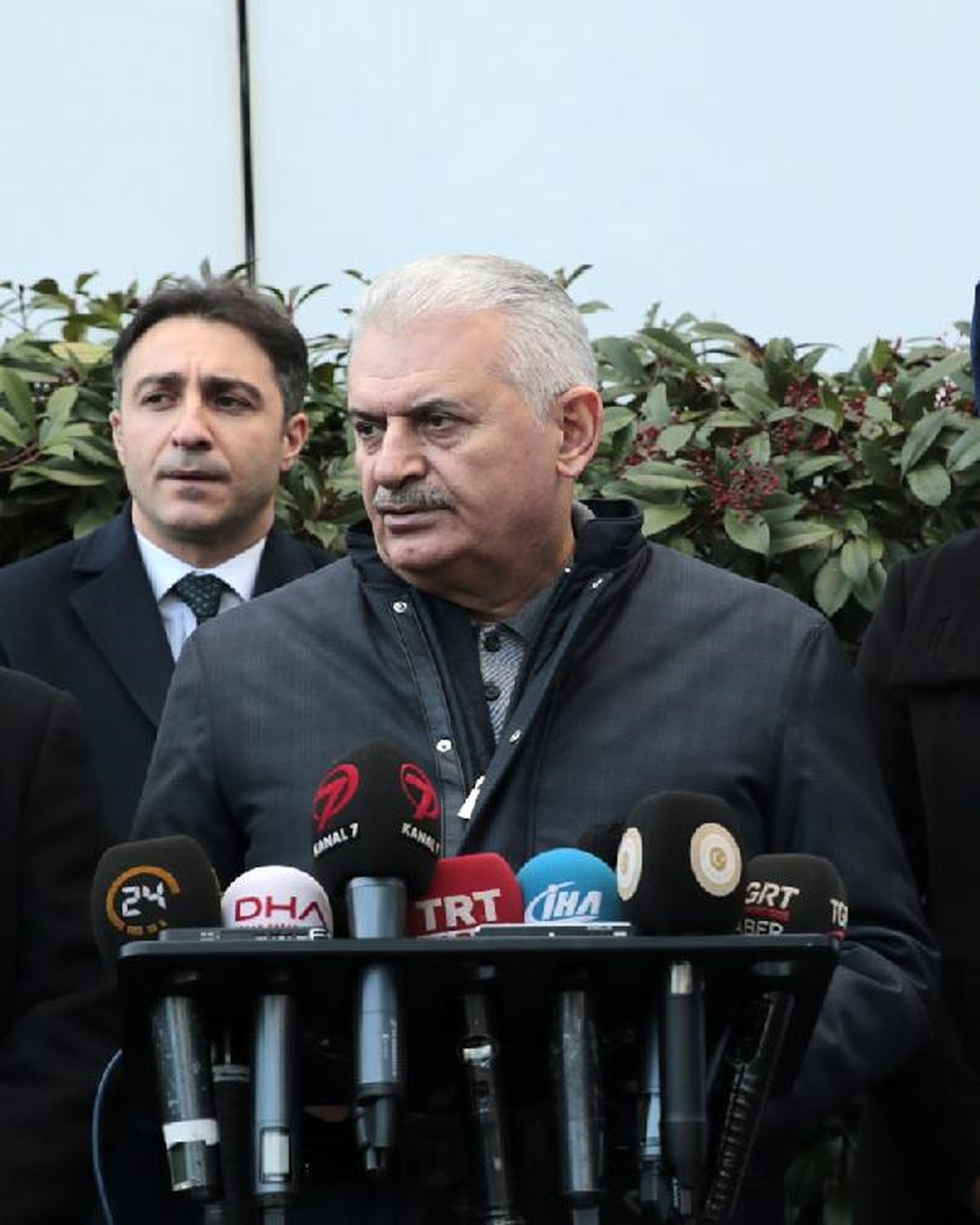 Başbakan Yıldırım Yaralıları Hasatanede Ziyaret Etti