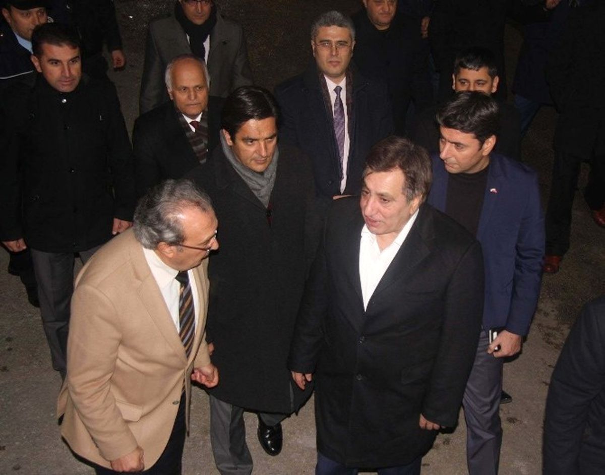 Bursa Valisi Küçük\'ten Polis Ekiplerine Yeni Yıl Ziyareti