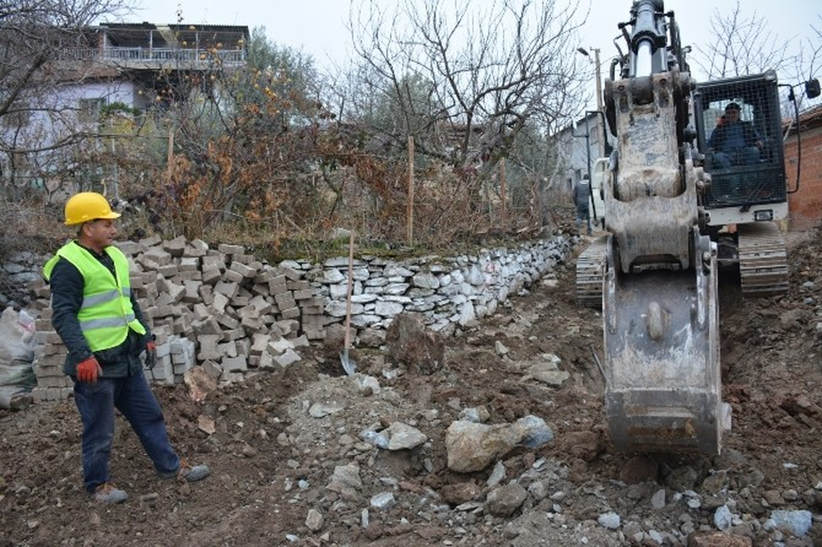 Çalışmaları Soğuk Hava da Durduramadı