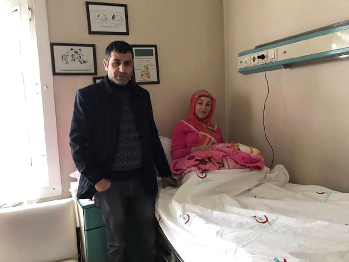 Düzce\'de Yeni Yılın İlk Bebeğine \'Belinay\' Adı Verildi