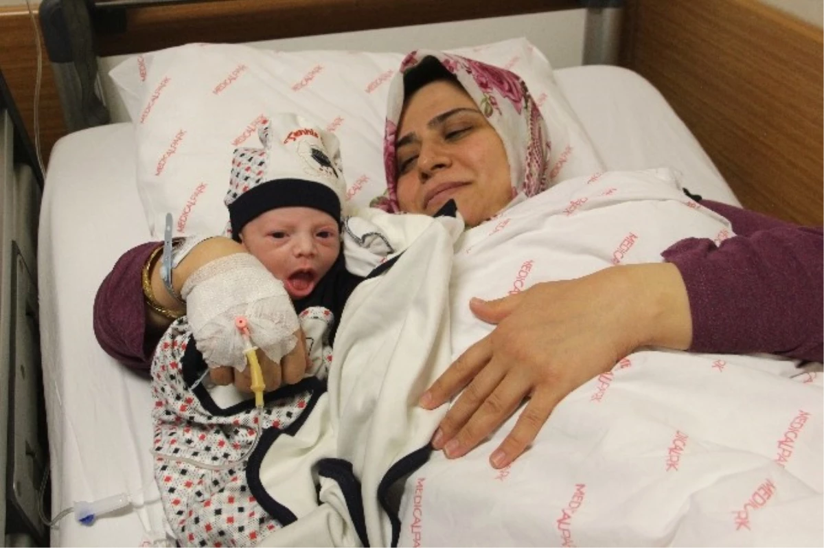 Elazığ\'da Yeni Yılın Bebeği Ali Eymen Oldu