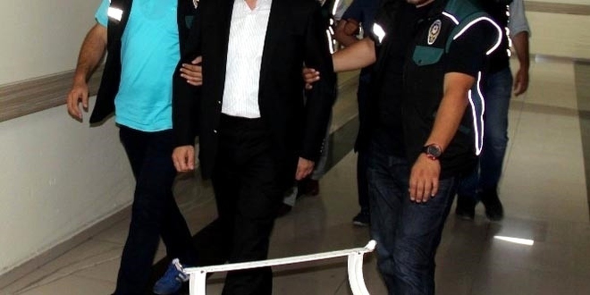 Fetö Firarisi Eski Hakim Asayiş Uygulamasında Yakalandı