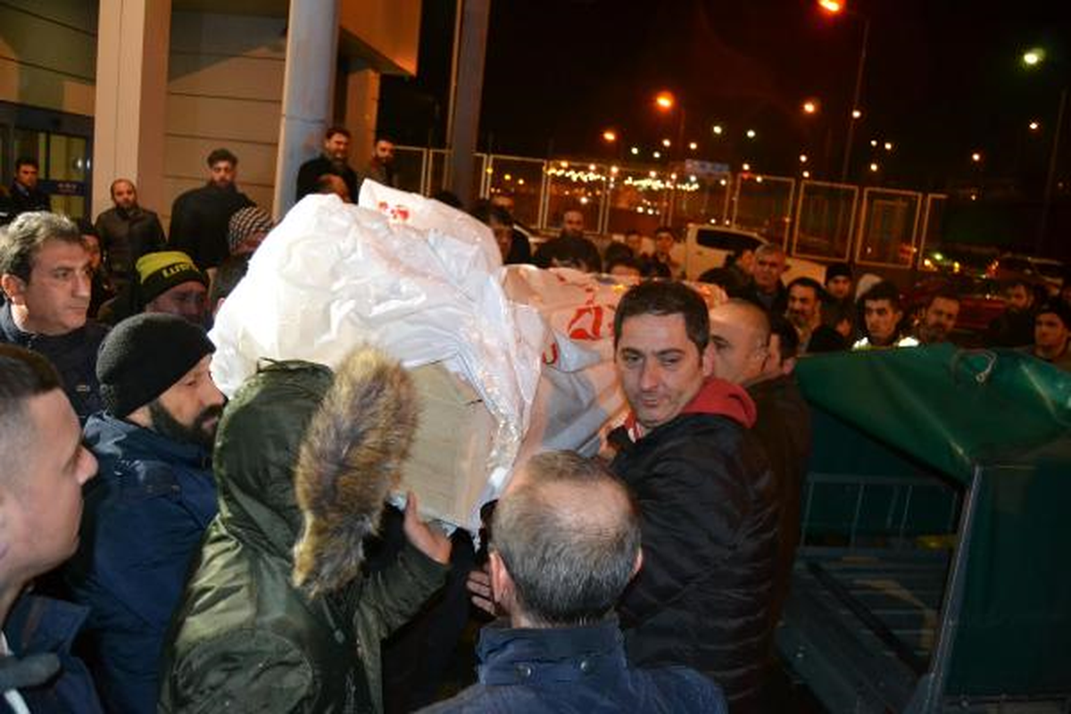 Hain Saldırı Kurbanlarından Seymen\'in Cenazesi Trabzon\'a Getirildi