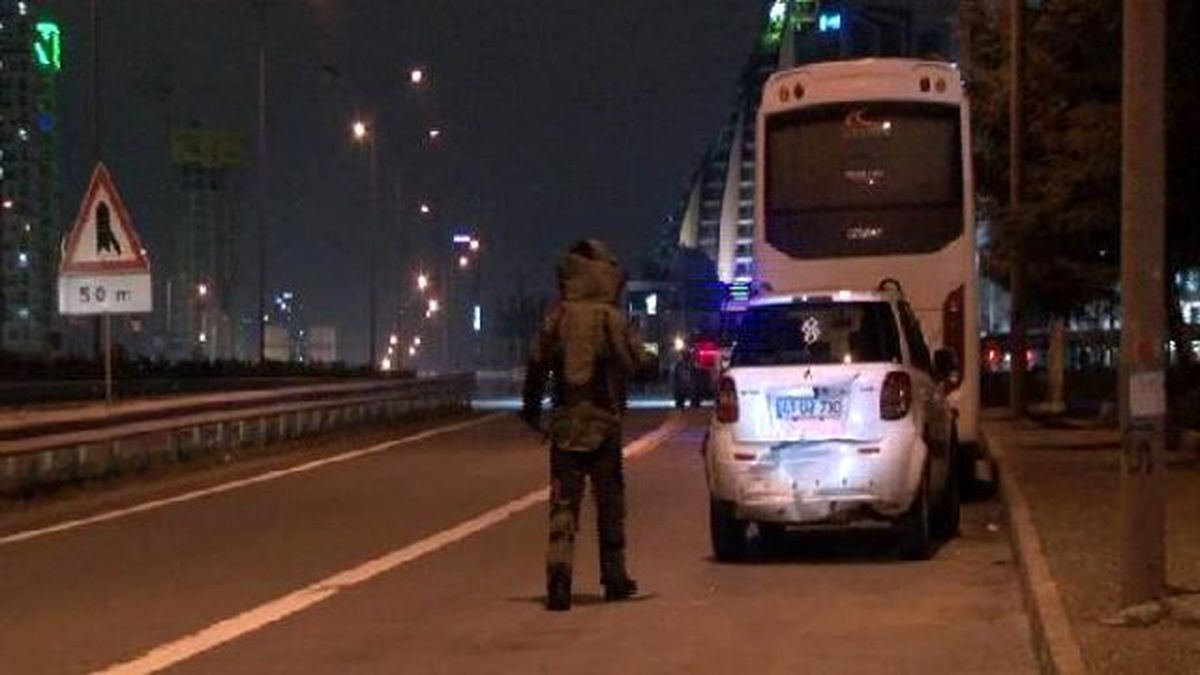 Kartal\'da Şüpheli Araç Polisi Alarma Geçirdi