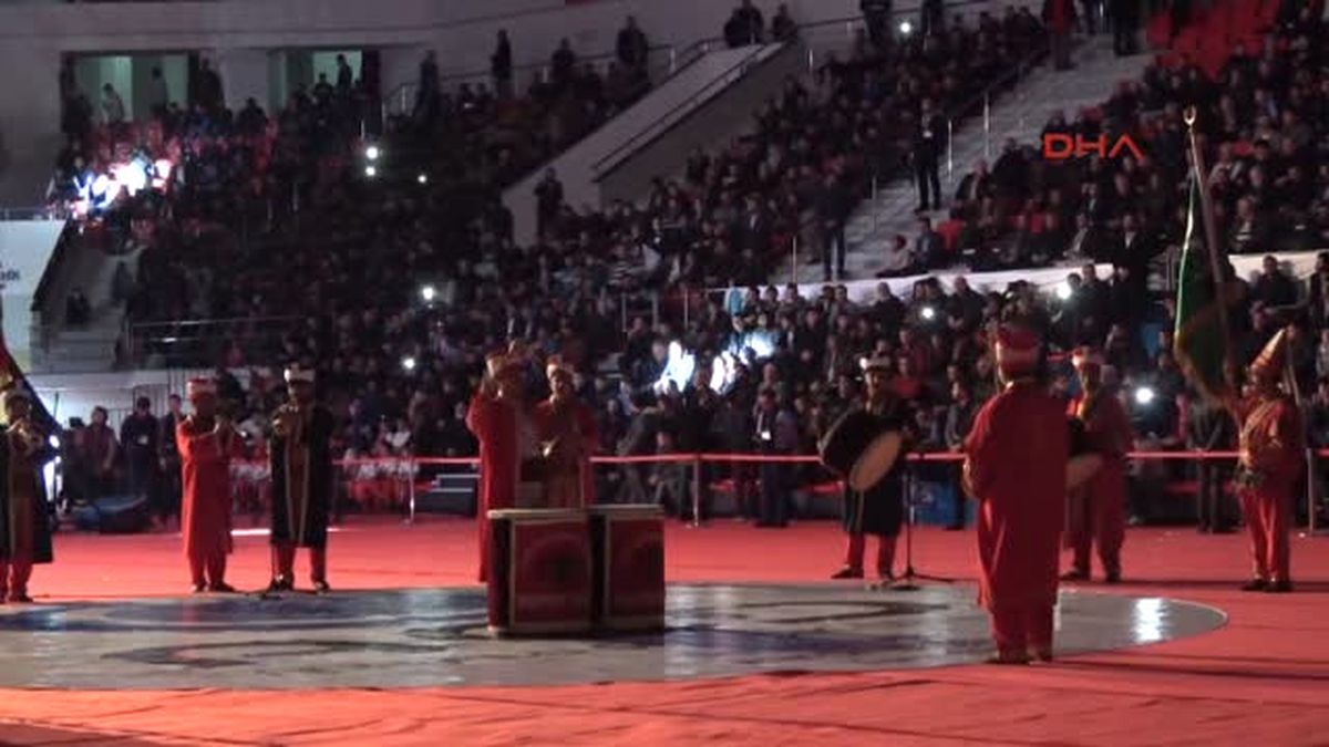 Konya\'da Yeni Yıl, Dua ve Eğlenceyle Kutlandı