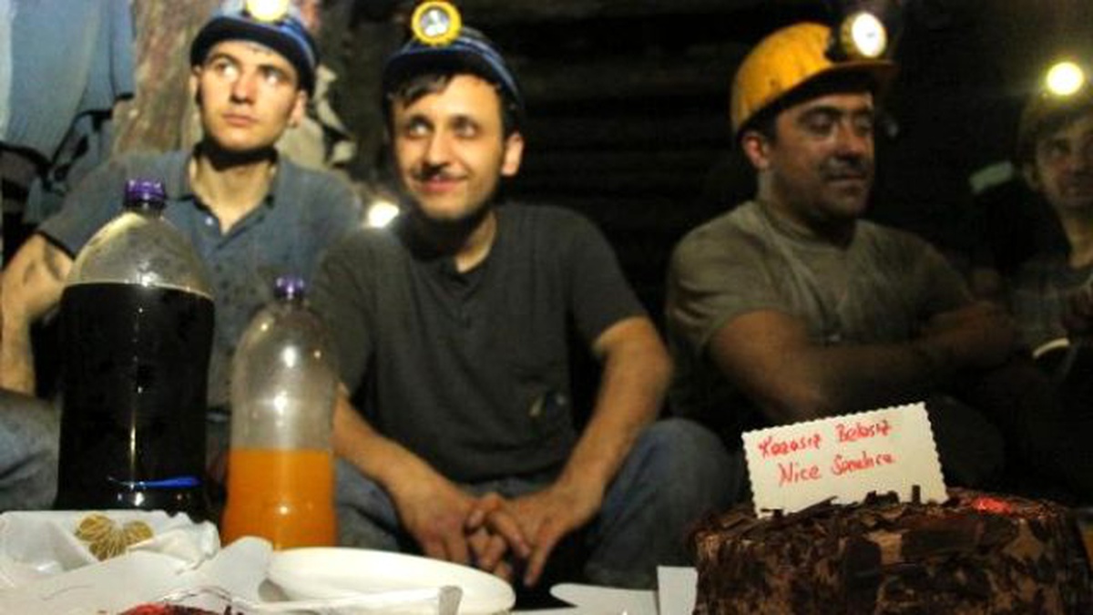 Madenciler, Yılbaşını Yerin Metrelerce Altında Kutladı