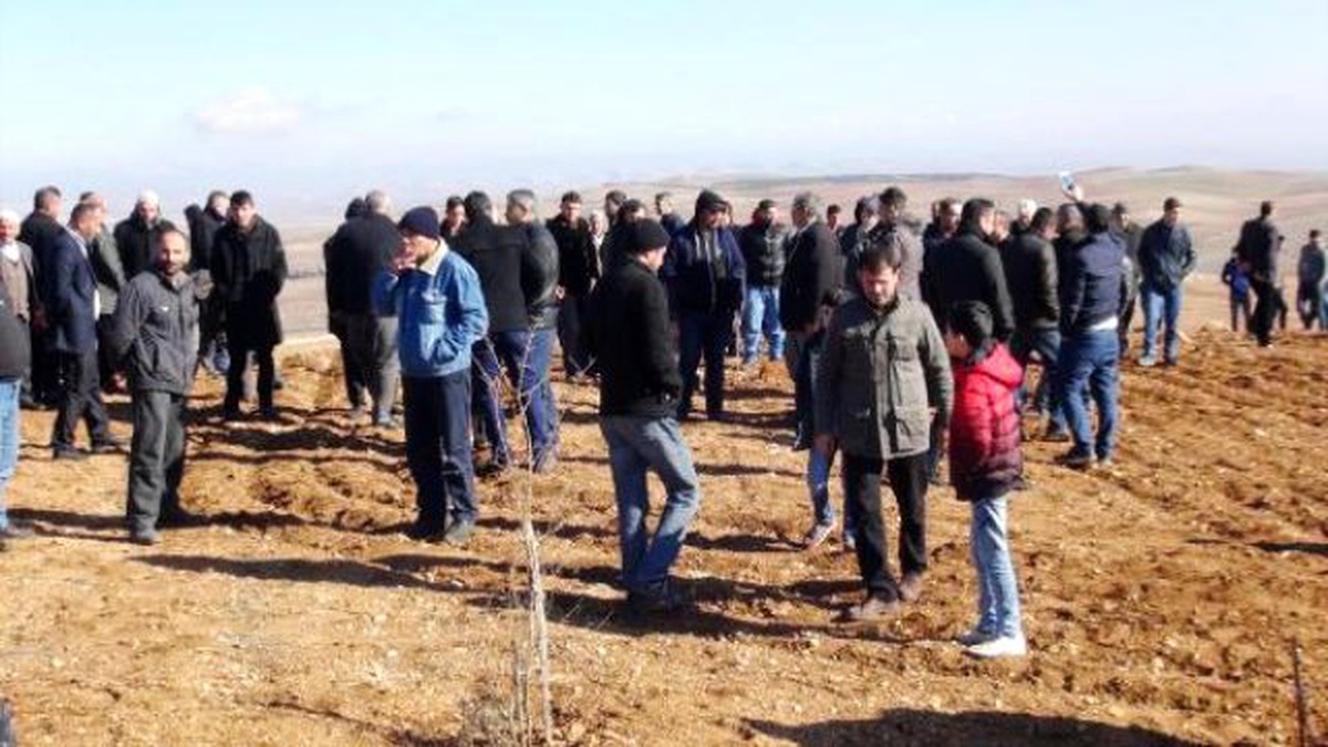 Şanlıurfa\'da Mahalle Sakinlerinin Arazi Eylemi