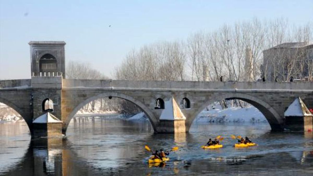 Tunca Nehri\'nde Kano Keyfi