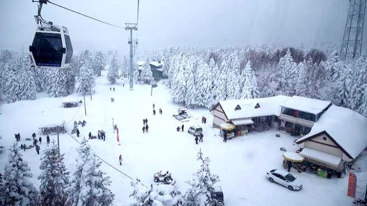 Uludağ\'da Kar Kalınlığı 2,5 Metreye Yaklaştı