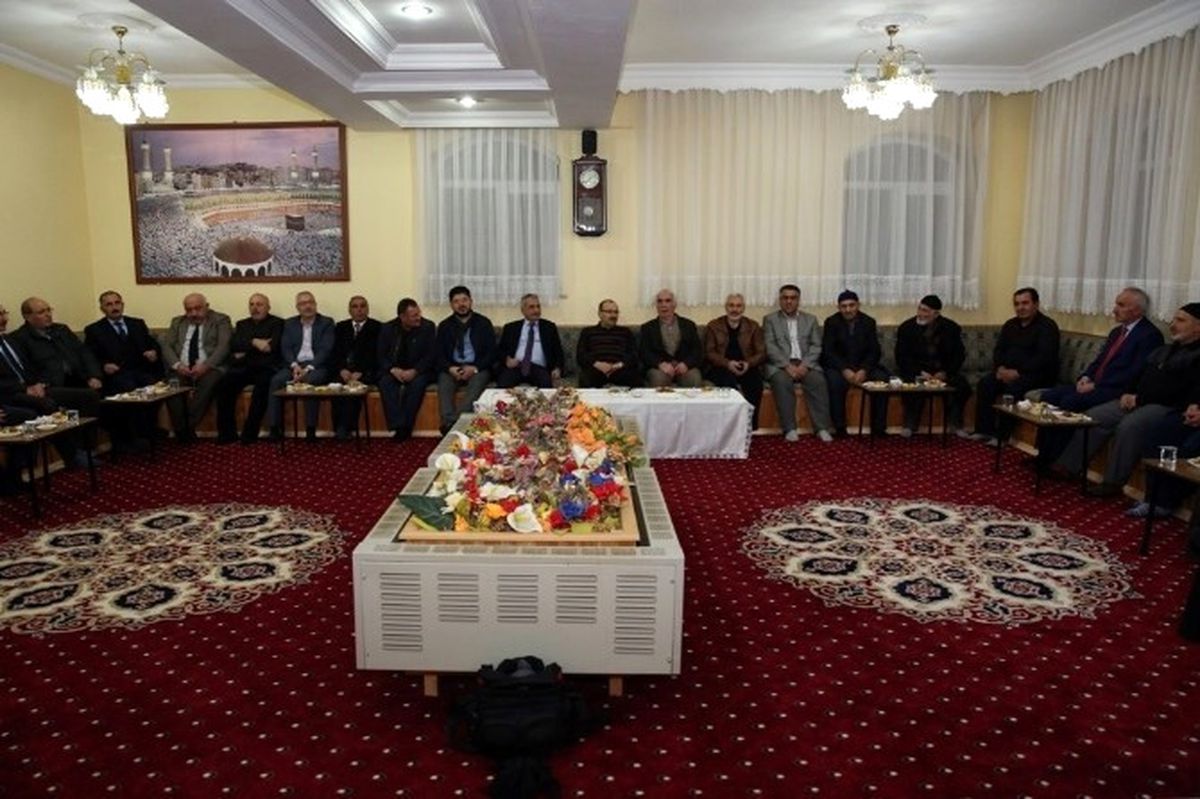 Vali İsmail Ustaoğlu, Veli Şaban Mahallesi Sakinleriyle Bir Araya Geldi