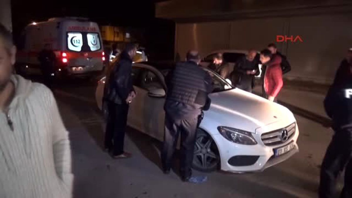 Yeni Yılın İlk Saatlerinde Lüks Araç İçinde Ölü Bulundu (2)