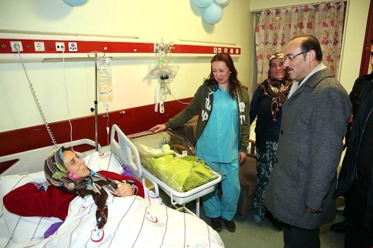 Yozgat\'ta Yılın Son Bebeğine Demokrasi Şehidi Halis Demir\'in İsmi Verildi
