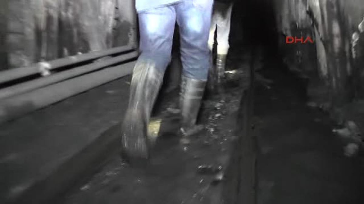 Zonguldak Maden Ocağında Yılbaşı Kutlaması