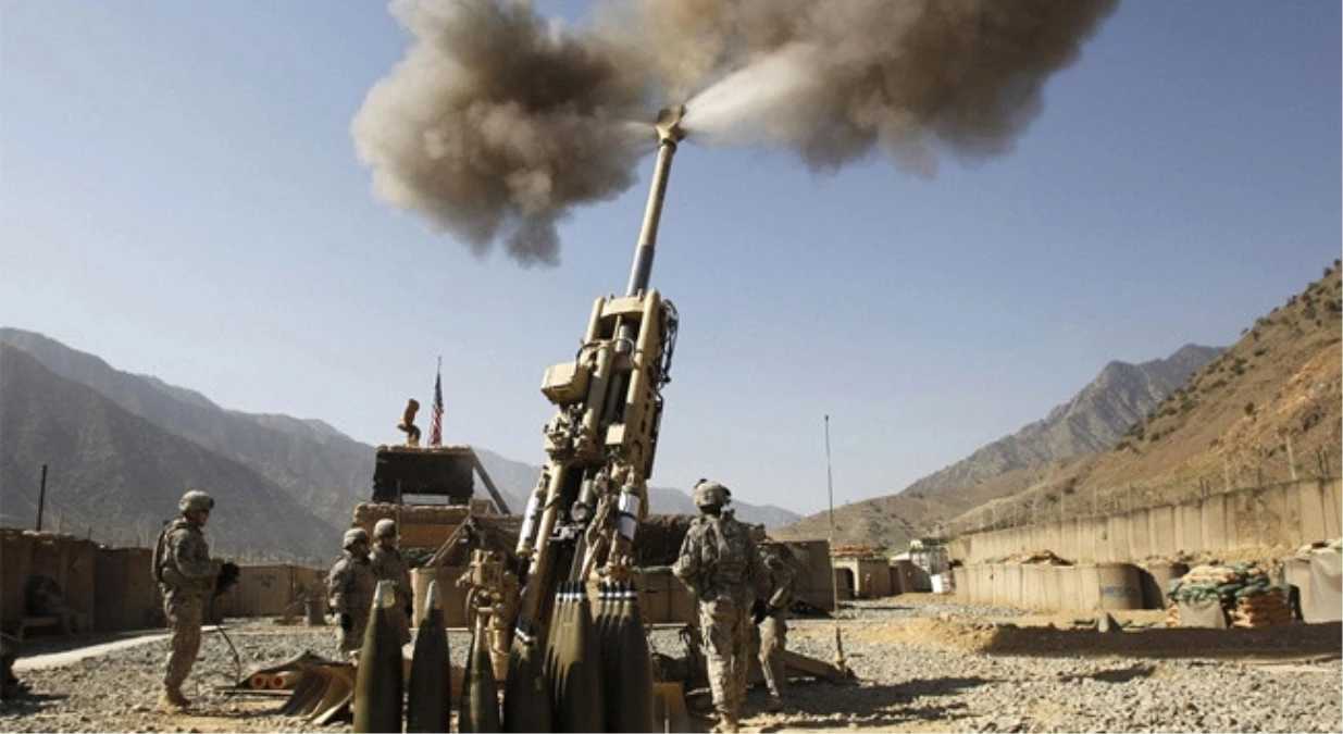 Afganistan\'da Taliban Sangin İlçesine Saldırdı