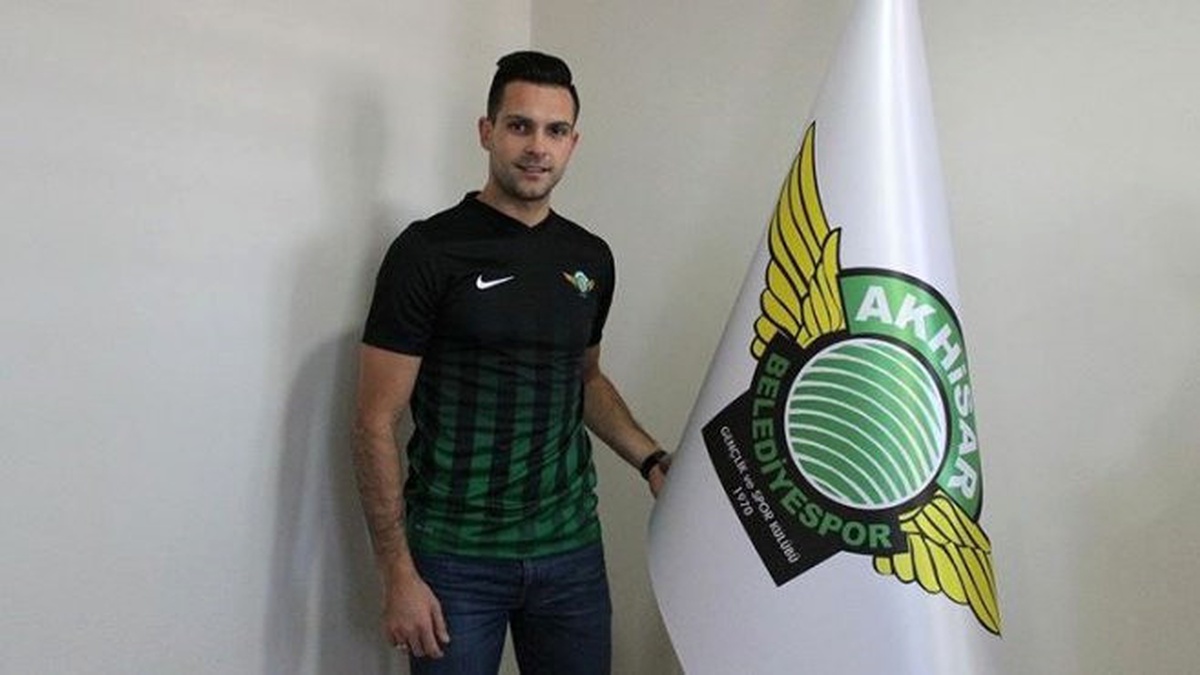Akhisar Belediyespor, Aradığı Stoperi Çin\'de Buldu