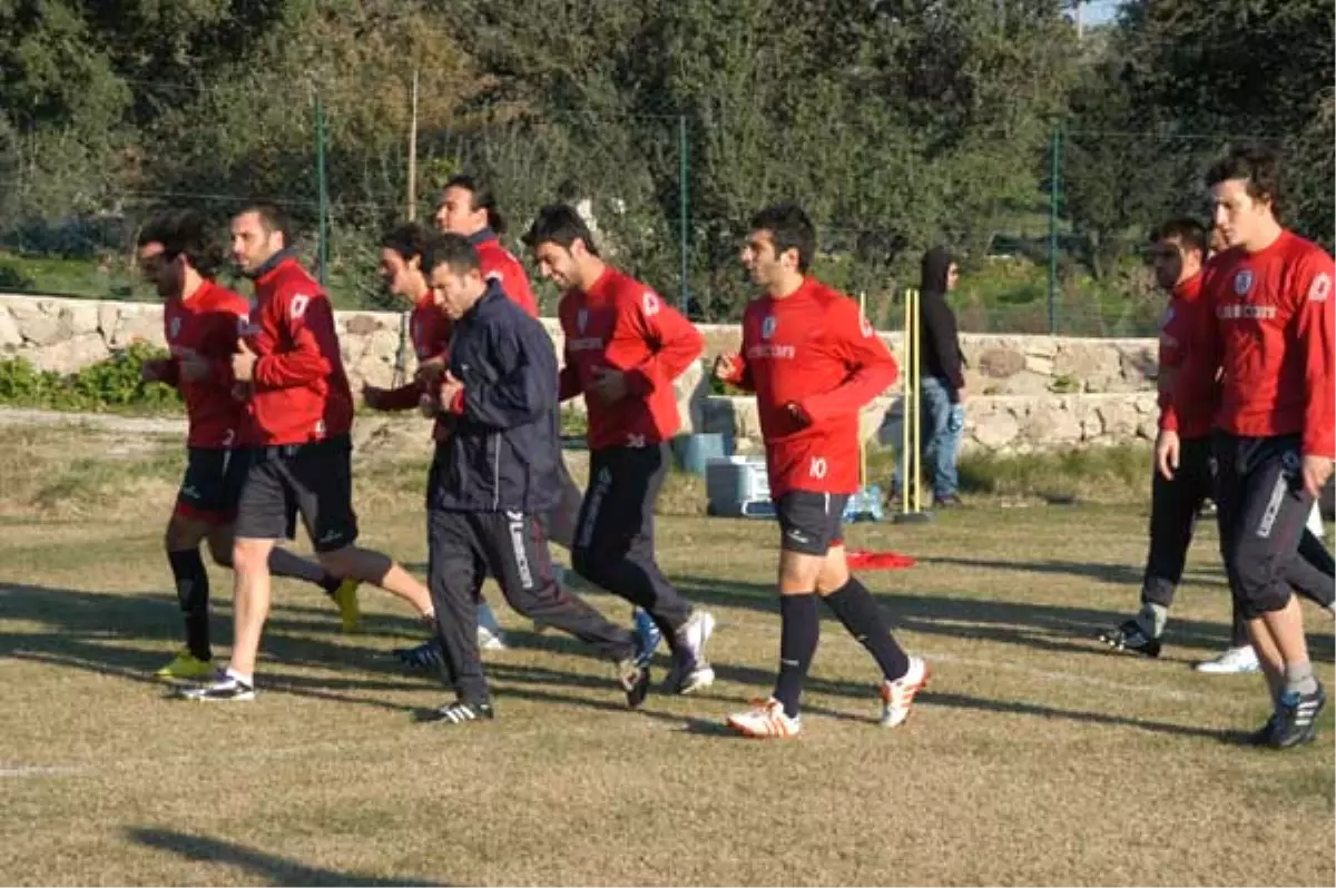 Altınordu İkinci Yarı Kampına 11 Genç Futbolcusunuda Götürdü