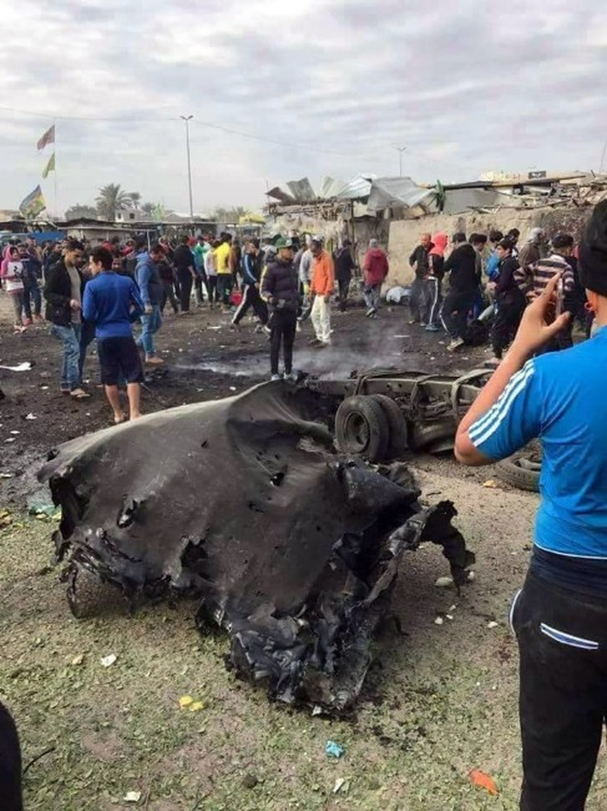 Bağdat\'ta Bombalı Araç Saldırısı: 33 Ölü