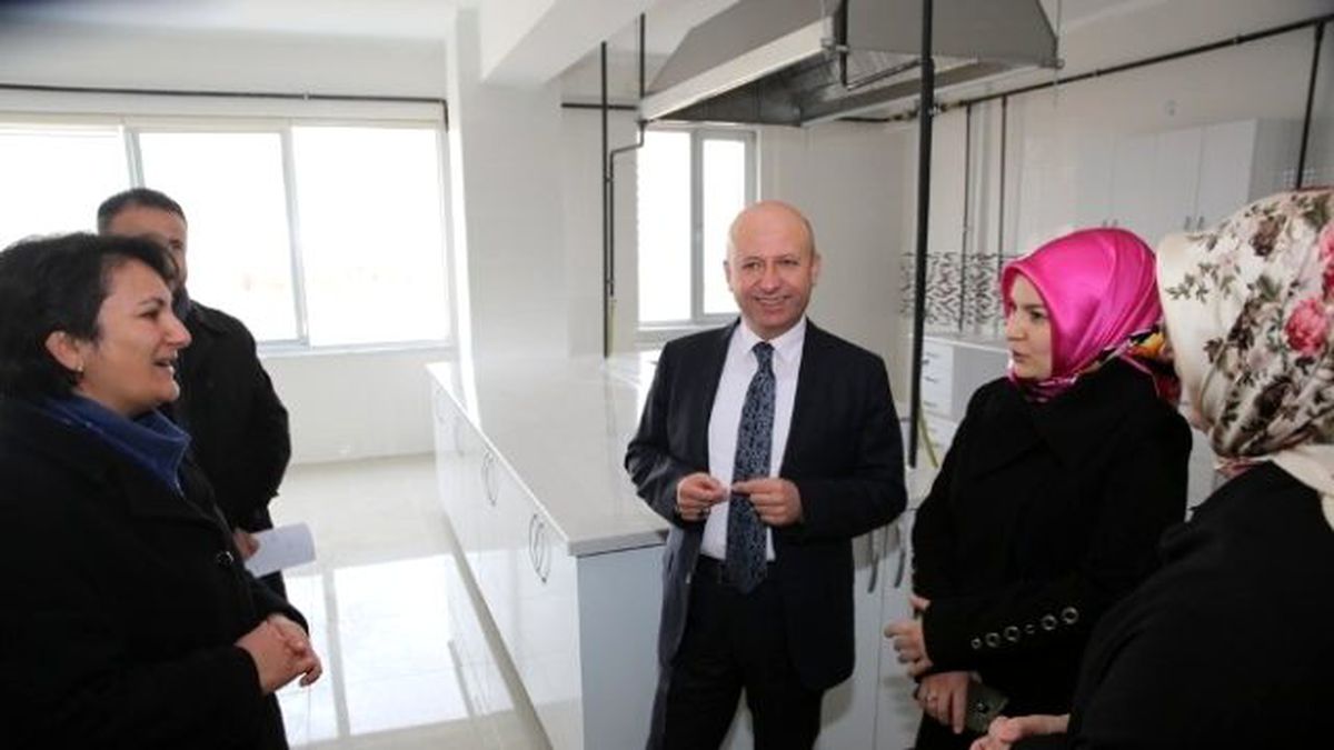 Başkan Çolakbayrakdar\'dan Ziyaret