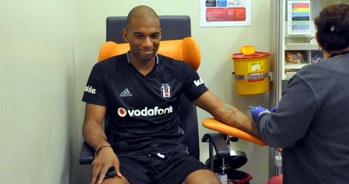 Beşiktaş, Ryan Babel\'le Görüşmelere Başladığını KAP\'a Bildirdi