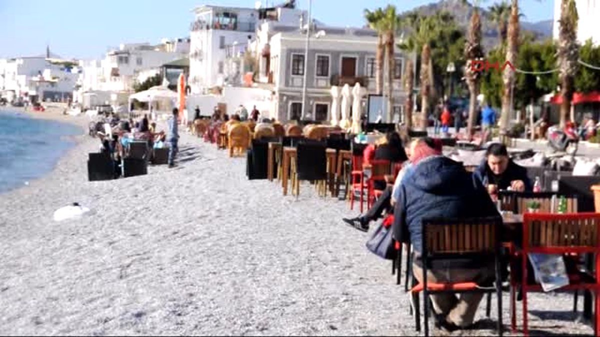 Bodrum - Güneşi Görünce Bodrum Tatilini Uzattılar