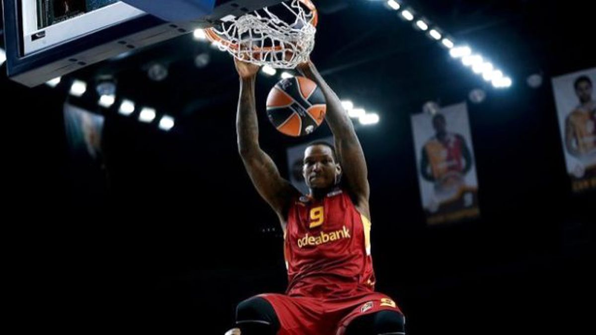 Deon Thompson, Kızılyıldız Mts ile Anlaştı