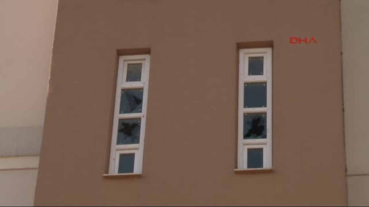 Diyarbakır Çınar Ilçe Emniyet Müdürlüğü\'ne Roketli Saldırı