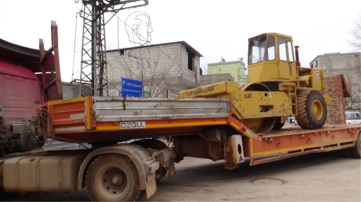 El Bab\'a Tank ve İş Makinesi Sevk Edildi