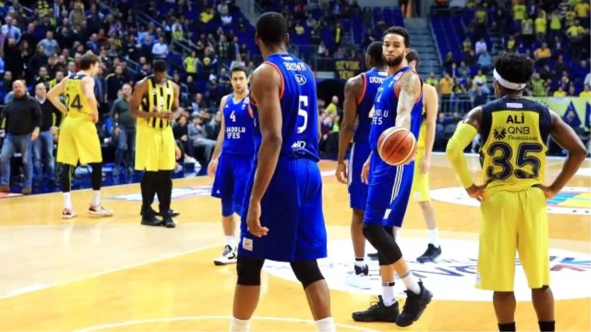 Fenerbahçe: 81 - Anadolu Efes: 75