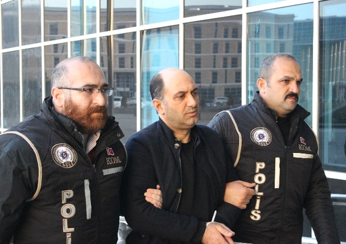 Firari Fetö Sanığı Çatı Katında Yakalandı