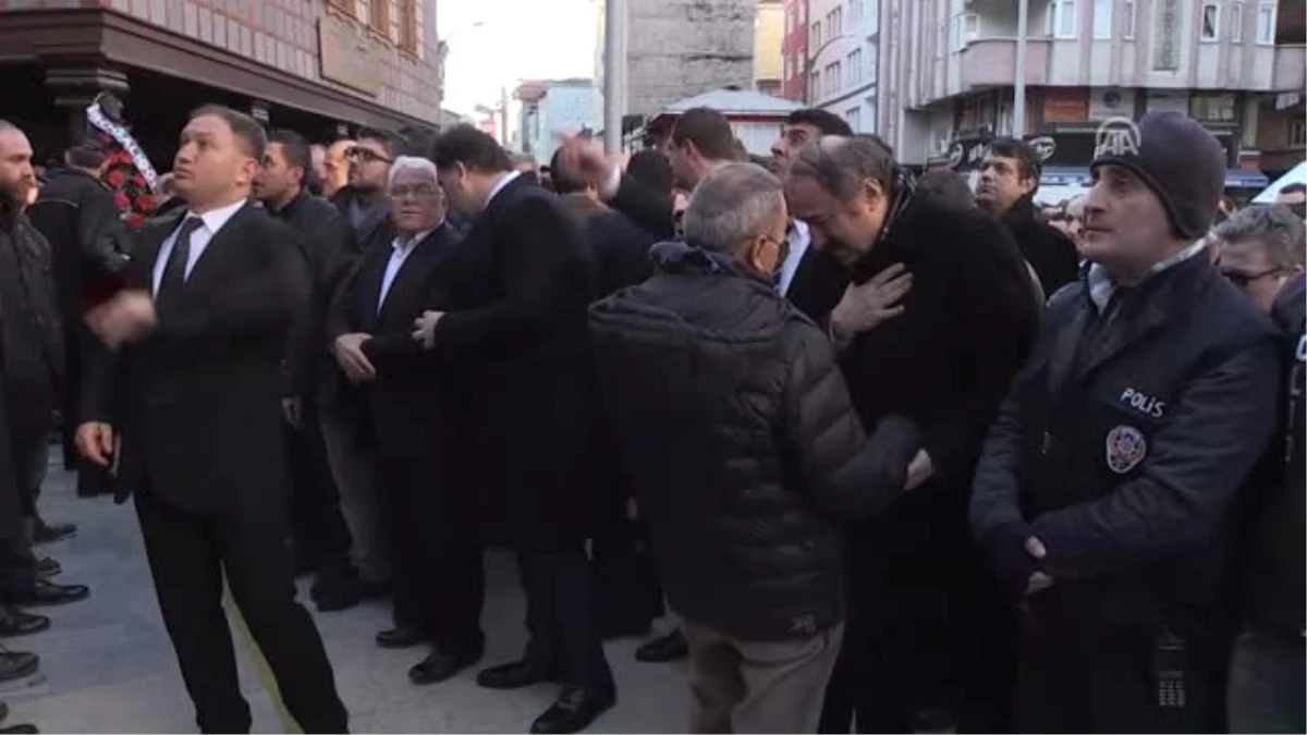 Istanbul\'daki Terör Saldırısı - Mustafa Sezgin Seymen\'in Cenazesi Toprağa Verildi