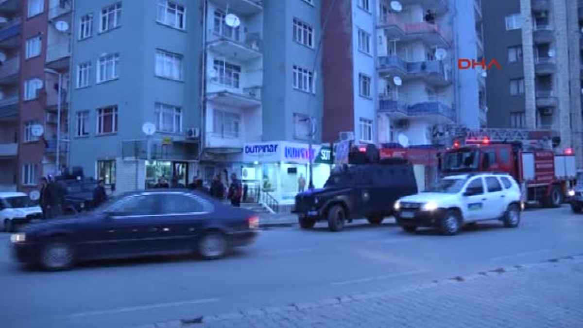 Malatya - Anne ve Babasını Silahla Rehin Aldı