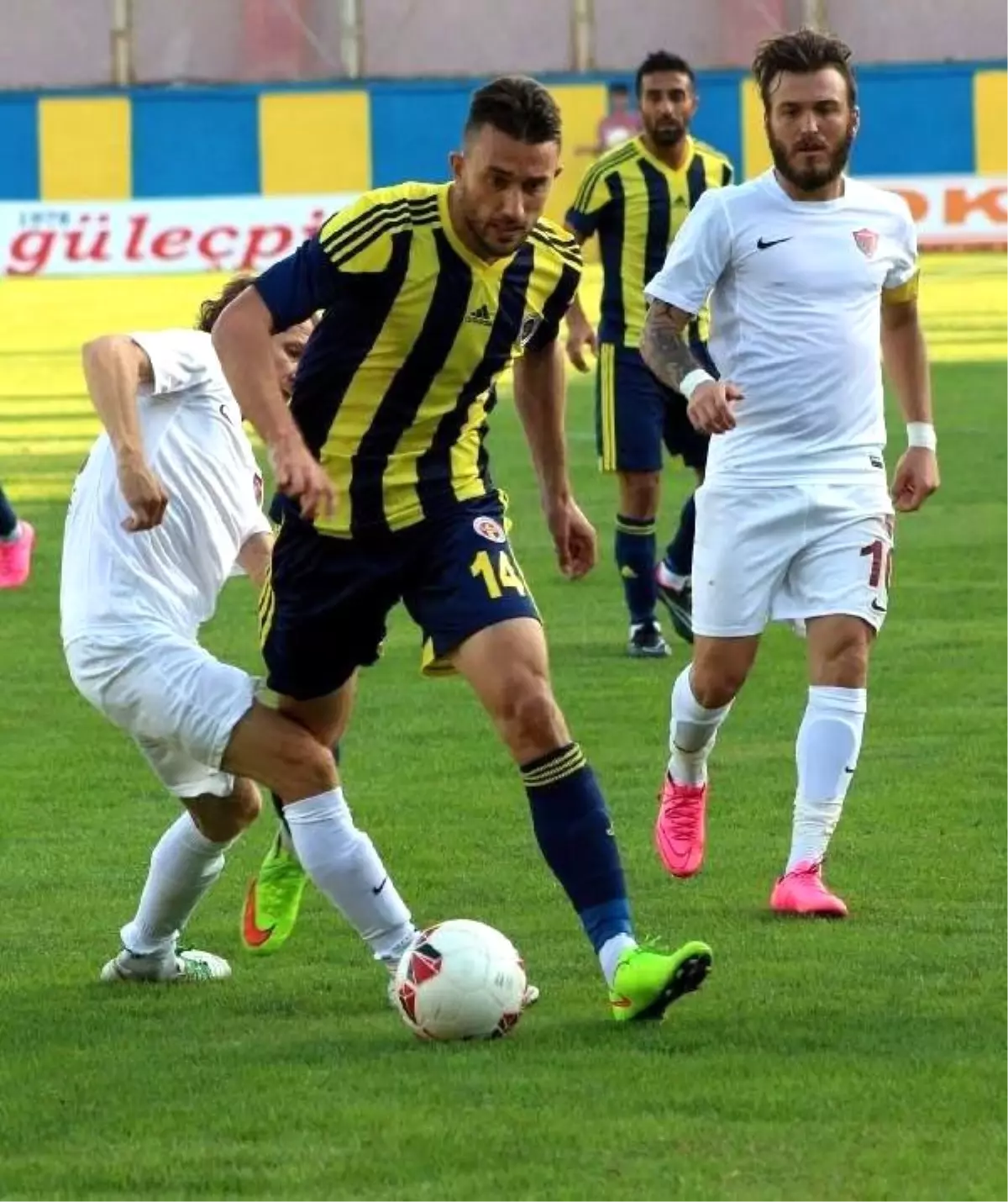 Menemen Belediyespor\'da Tayfur Emre Yılmaz ile Yollar Ayrıldı