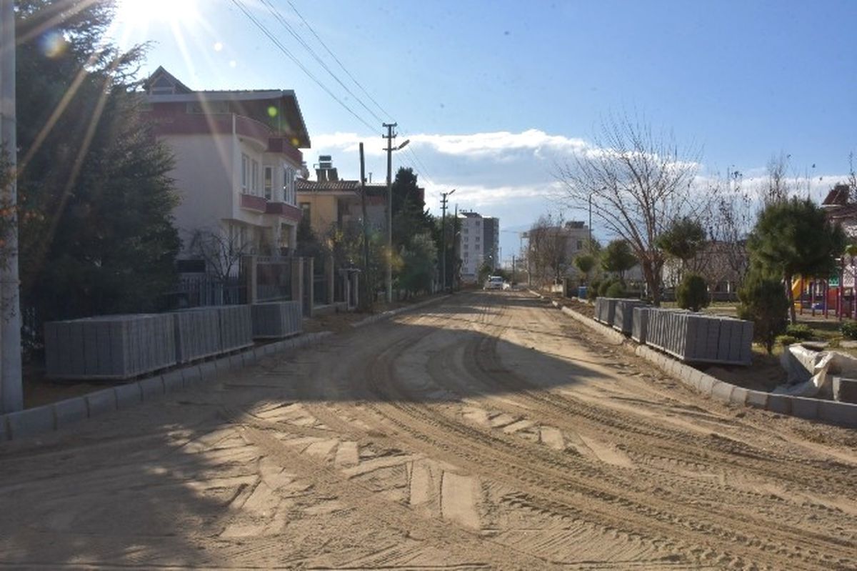 Nazilli\'de 9 Bin Metrekare Yol Yenilendi