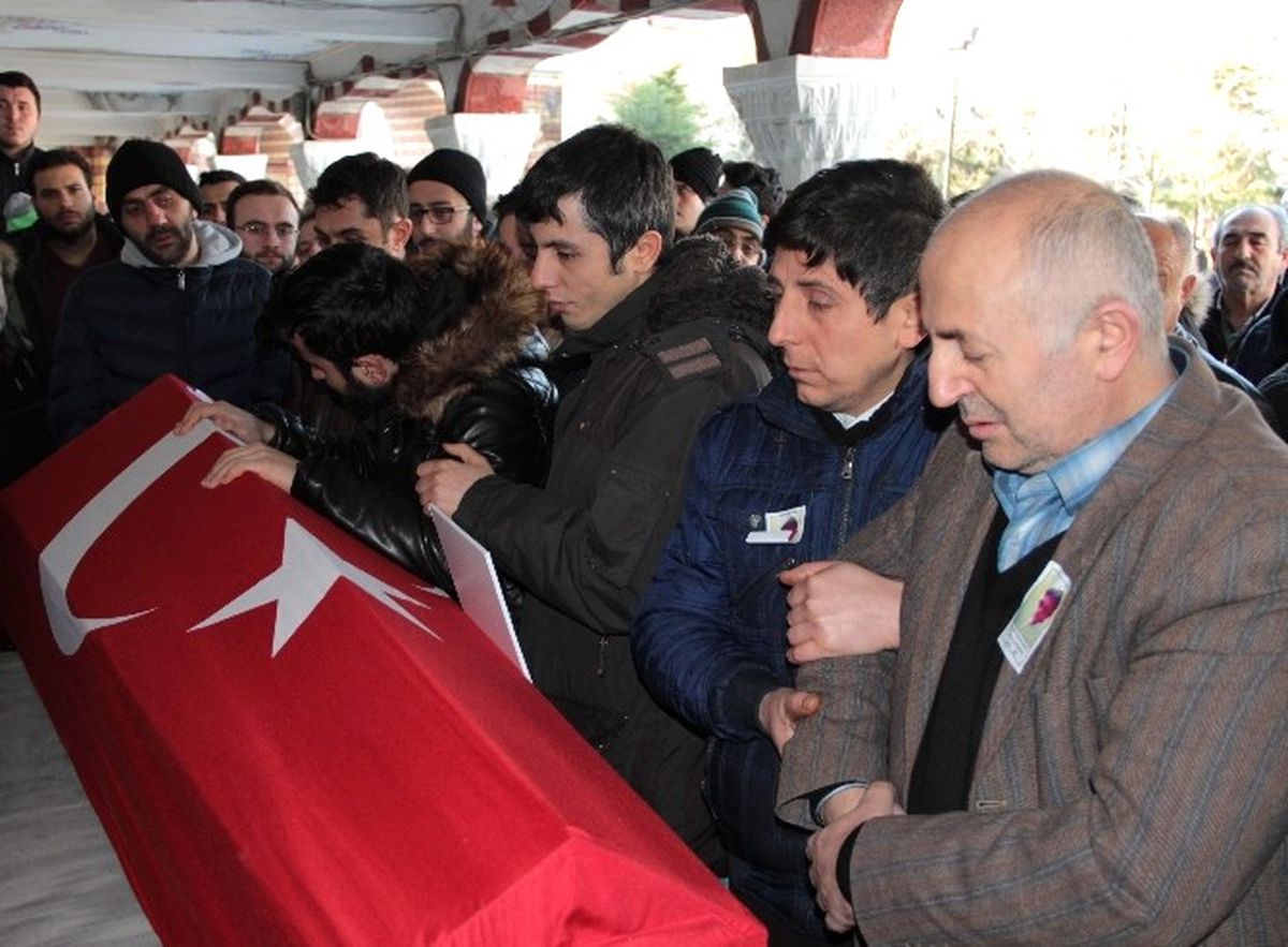 Ortaköy Saldırısında Hayatını Kaybeden Yunus Görmek Son Yolculuğuna Uğurlandı