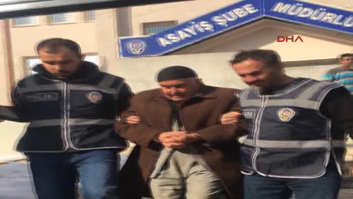 Van Evine El Bombası Atıp Akrabasını Öldürdü