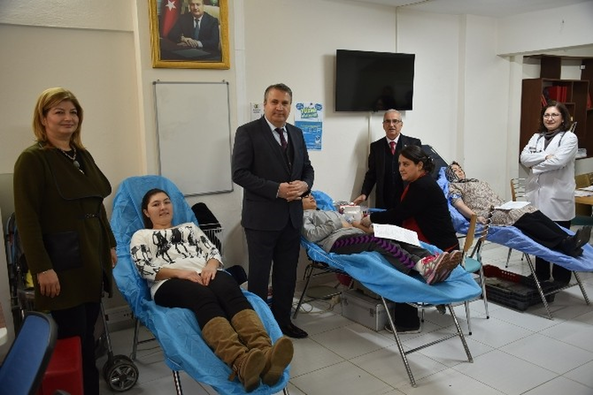 Yunusemre\'den Kan Bağışı Kampanyası