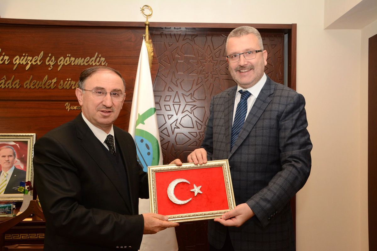 Ali Özkan\'dan Mustafakemalpaşa\'ya Güç Birliği Ziyareti