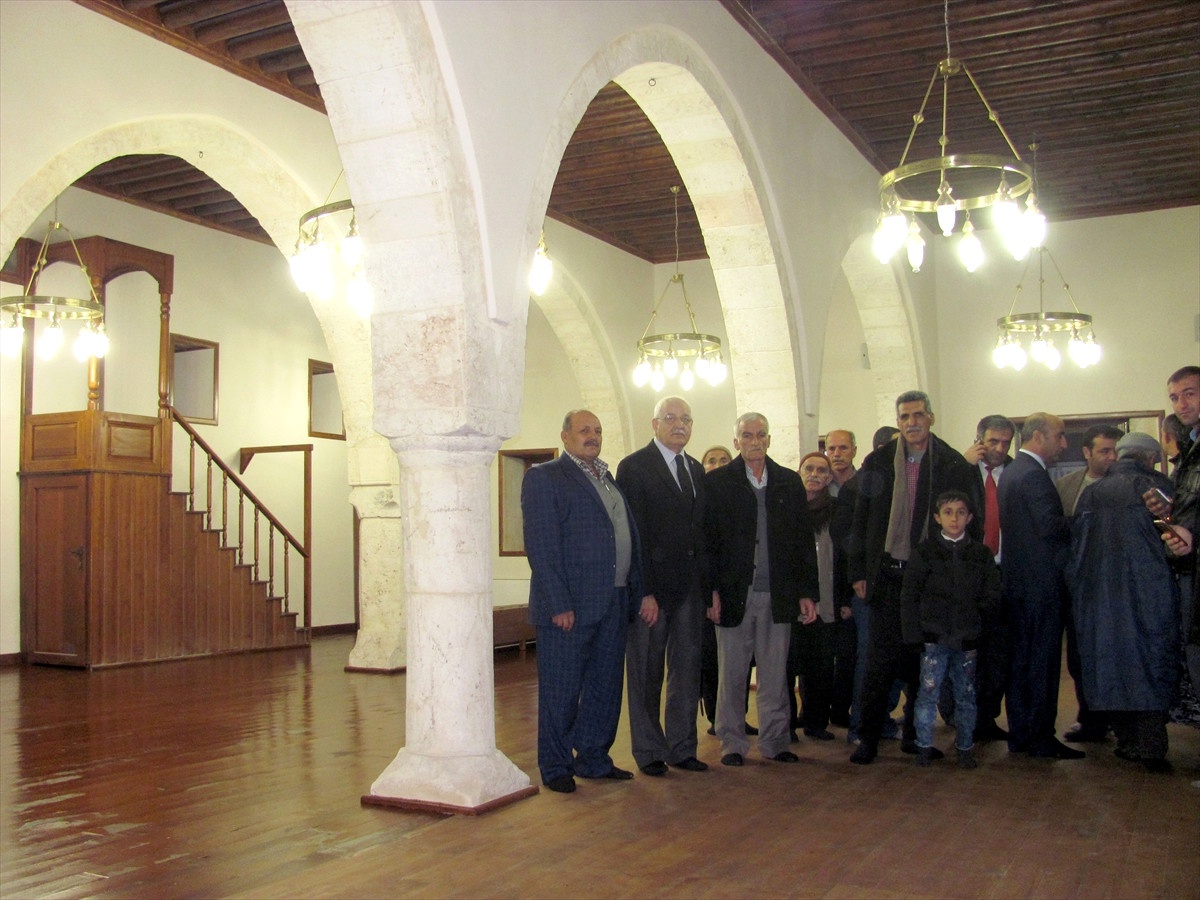 Araban\'da Tarihi Cami Yeniden İbadete Açıldı