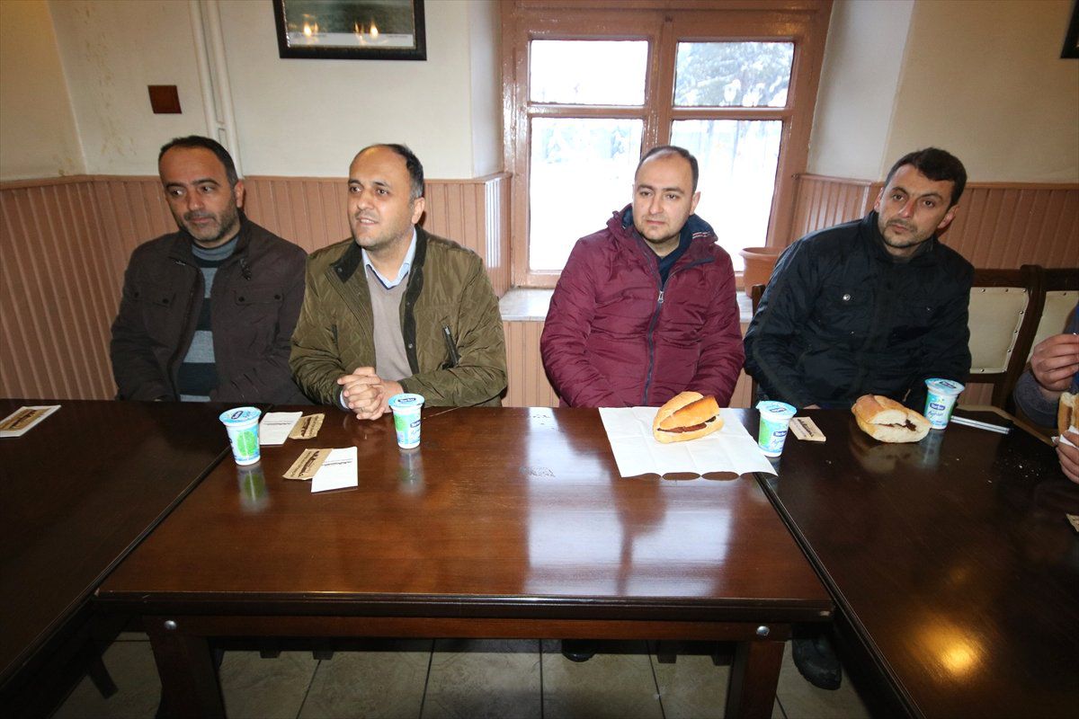 Beyşehir\'de Karla Mücadele Ekiplerine "Teşekkür" Yemeği