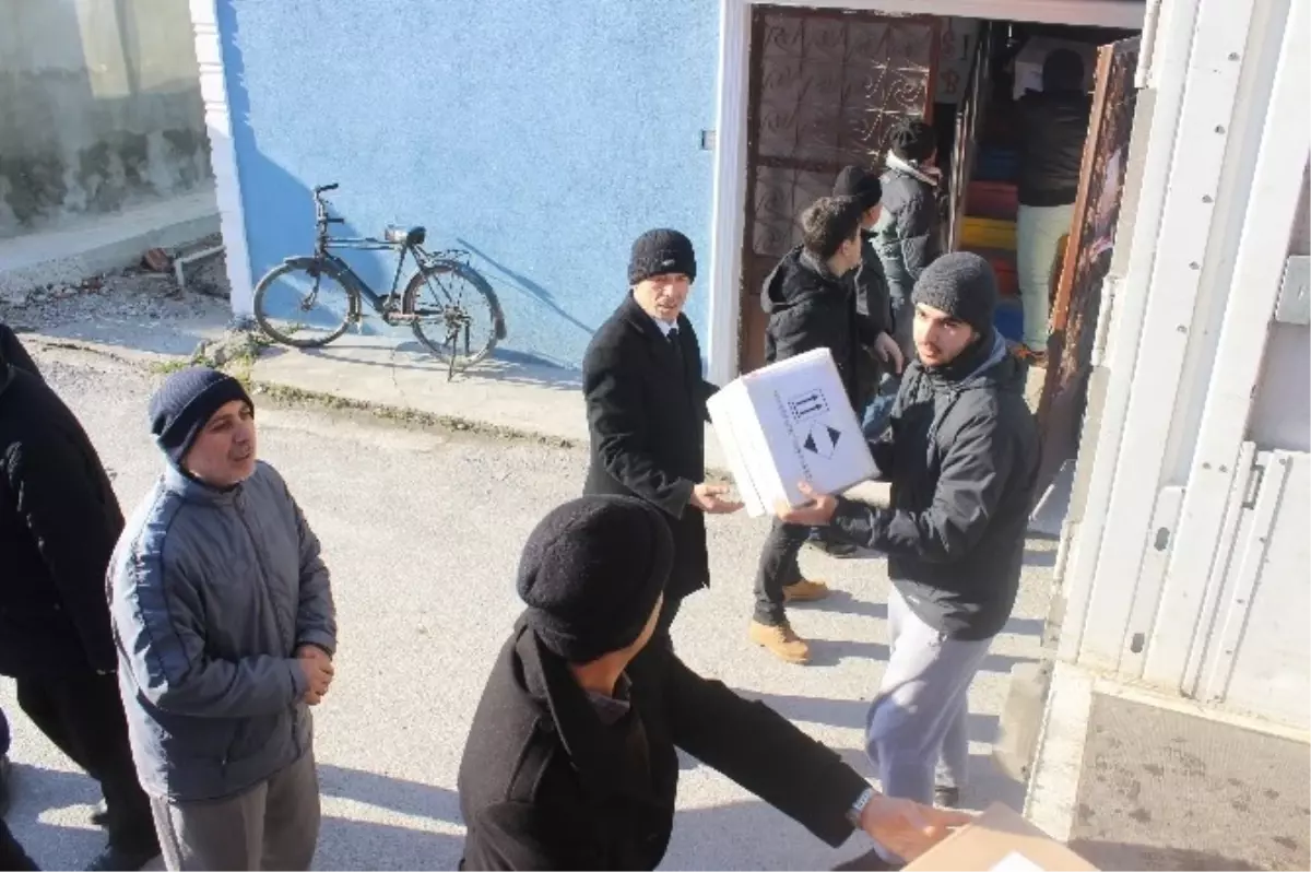 Bir Tır Dolusu Yardım Dualarla Halep\'e Gönderildi