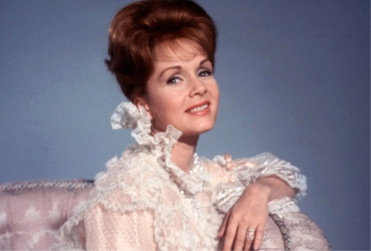 Hollywood Yıldızı Debbie Reynolds: Sette Tacize Uğradım, Tokat Yedim
